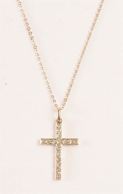 Pendente a Forma di Croce con Diamanti di Vecchio Taglio