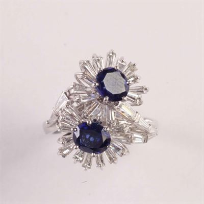 Anello con Zaffiri Taglio Ovale e Diamanti Taglio Tepper