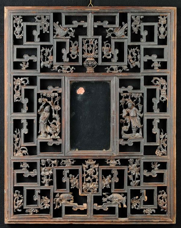 Pannello in legno scolpito e traforato, Cina XIX secolo
