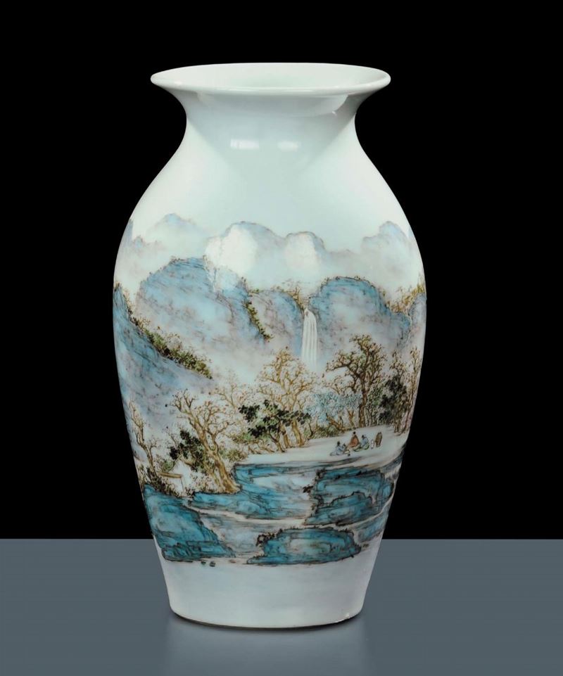 Vaso in porcellana, Cina XX secolo  - Asta Arte Orientale - Cambi Casa d'Aste