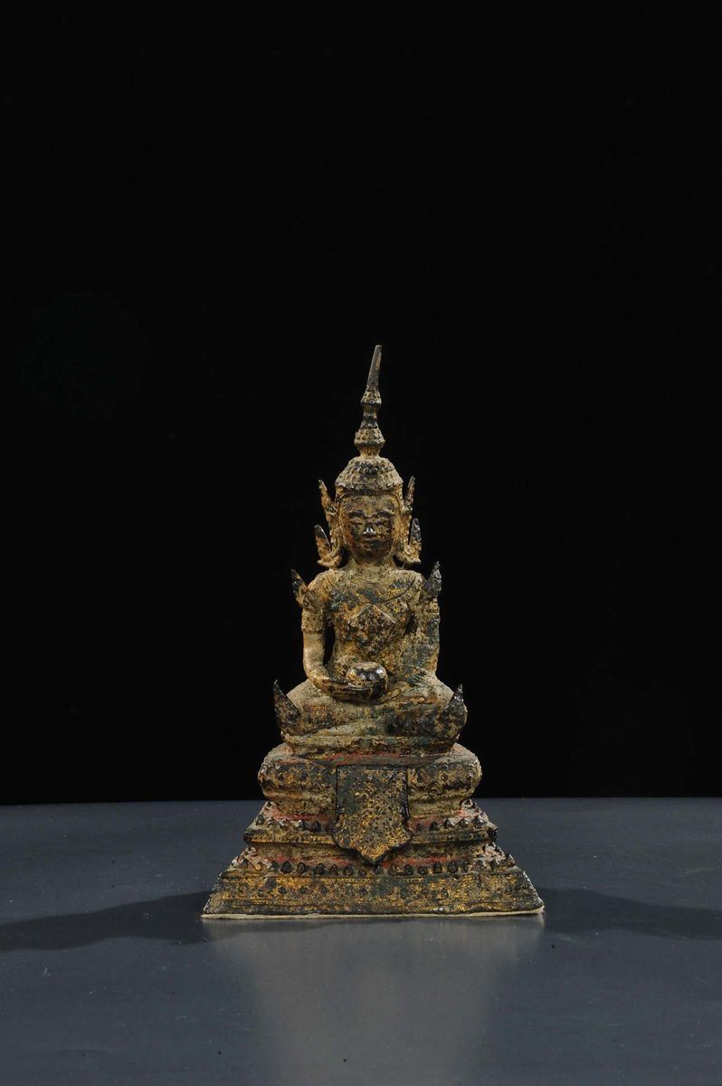Buddha seduto in bronzo, Tailandia XIX secolo  - Auction Oriental Art - Cambi Casa d'Aste