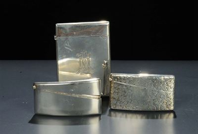 Tre Portabiglietti in Argento, Inghilterra XX Secolo, Gr. 170 Circa