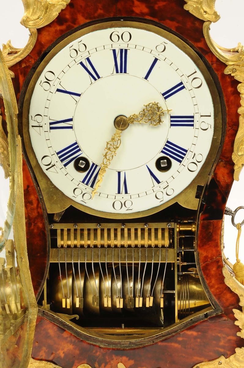Orologio a Cartel con Carillon, Francia XVIII Secolo