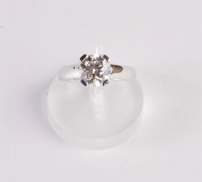 Anello solitaire con diamante di ct 1,90 circa  - Asta Argenti e Gioielli Antichi e Contemporanei - Cambi Casa d'Aste