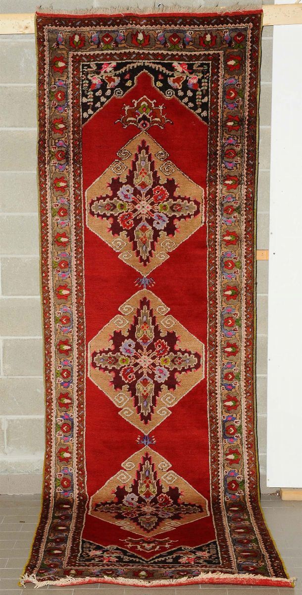 Passatoia centro Anatolia Kirsheyer, metà XX secolo  - Auction Ancient Carpets - Cambi Casa d'Aste