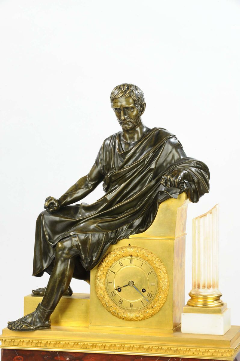 Orologio in Bronzo Dorato con Figura Sedente Ispirata al Bruto dei Musei Capitolini di Roma, Fran...