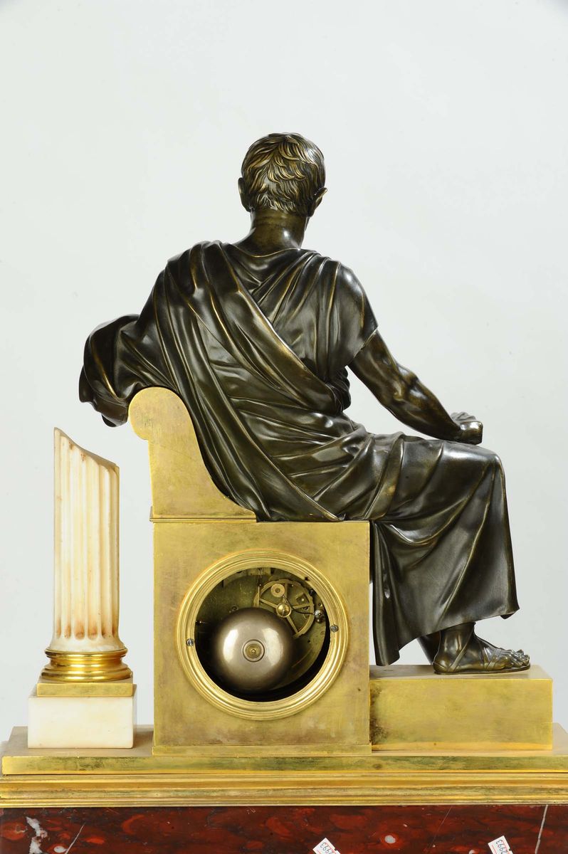 Orologio in Bronzo Dorato con Figura Sedente Ispirata al Bruto dei Musei Capitolini di Roma, Fran...