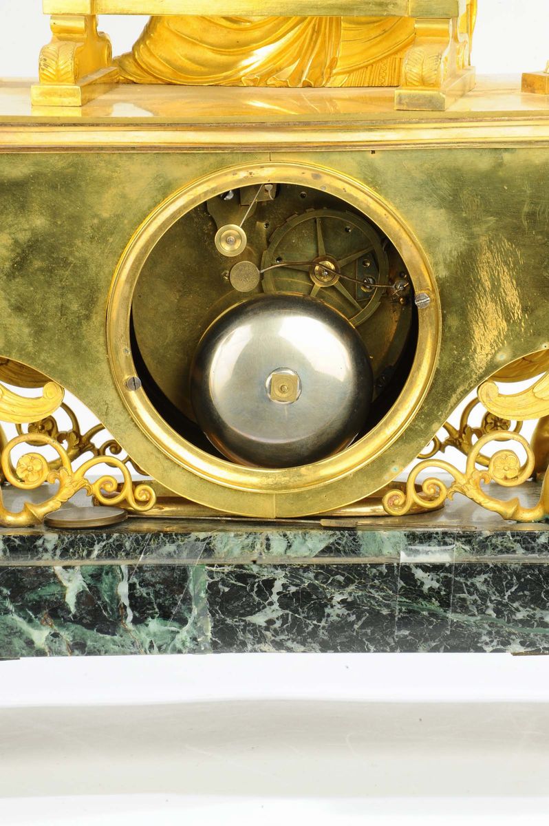 Orologio Direttorio in Bronzo Dorato con Toeletta di Psiche con Base in Verde Antico, Francia Ini...