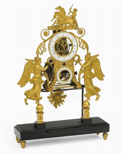 Pendola Impero Scheletrata in Bronzo Dorato Raffigurante Due Figure Femminili Alate, XIX Secolo
