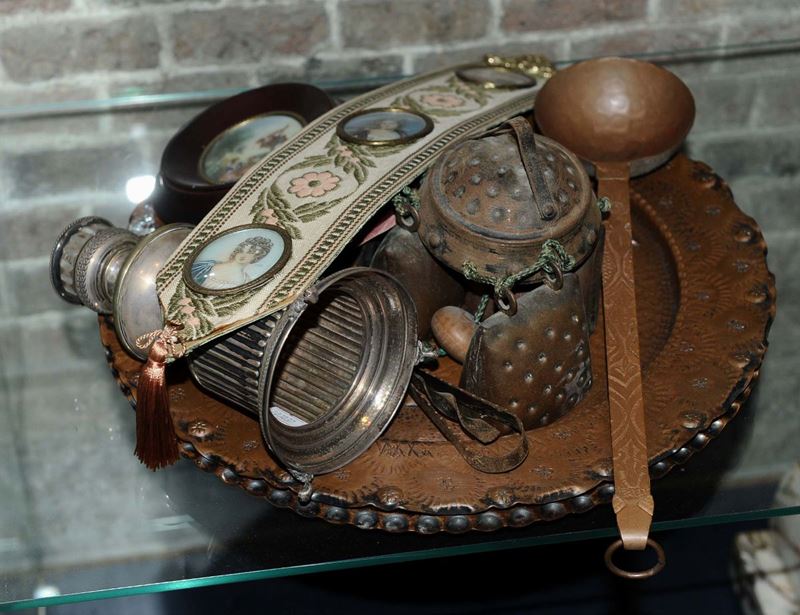 Lotto misto di oggetti  - Asta Antiquariato e Dipinti Antichi - Cambi Casa d'Aste