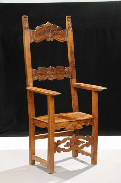 Seggiolone in Legno Intagliato, XVIII Secolo