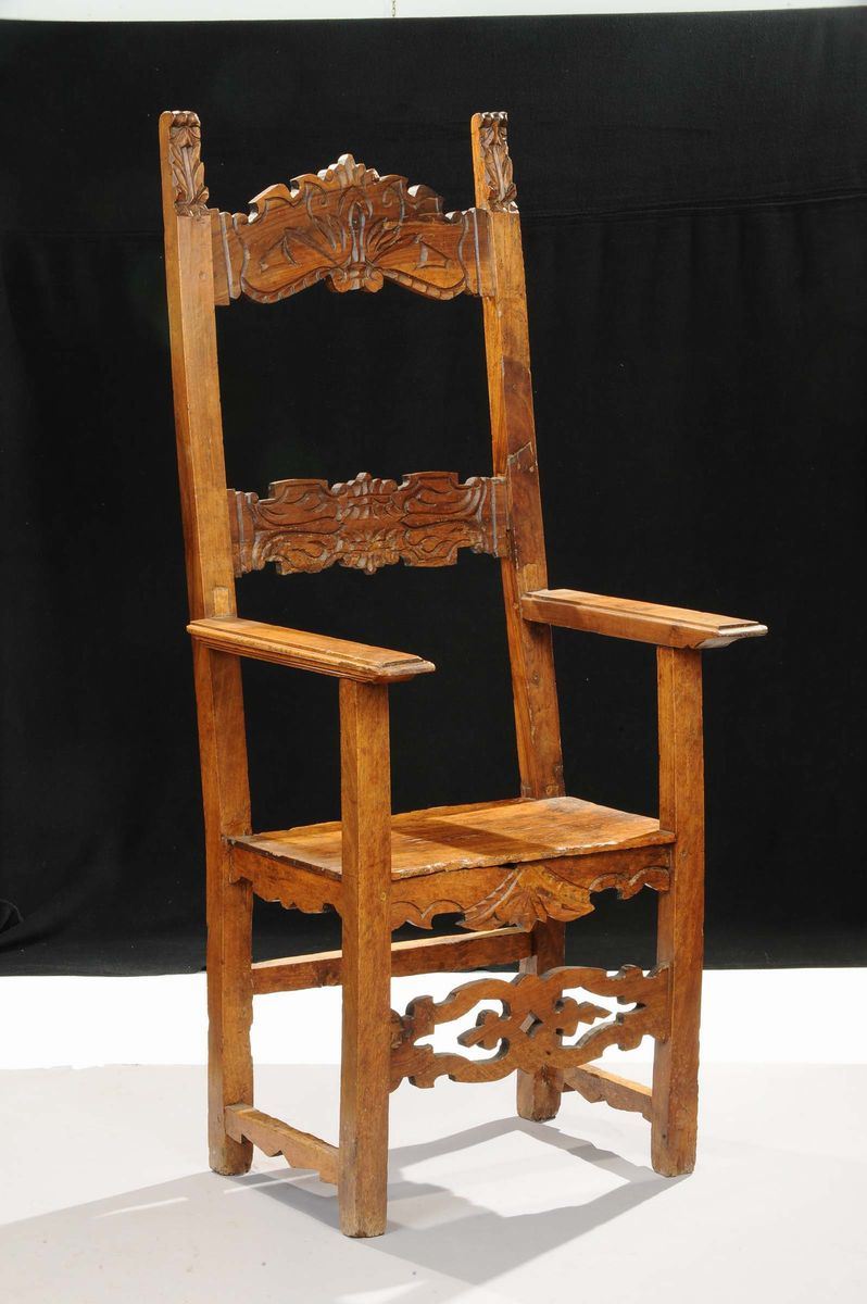 Seggiolone in legno intagliato, XVIII secolo  - Auction OnLine Auction 07-2012 - Cambi Casa d'Aste