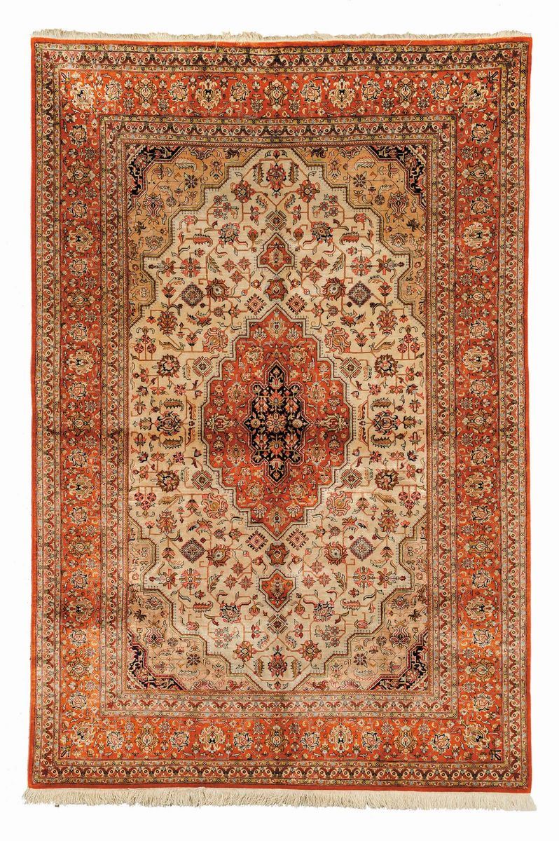 Tappeto persiano Kum in seta XX secolo,  cm 207x137  - Auction Ancient Carpets - Cambi Casa d'Aste