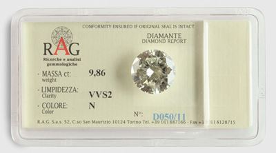 Diamante Taglio Rotondo Brillante di Ct 9,86