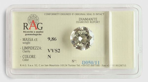 Diamante taglio rotondo brillante di ct 9,86