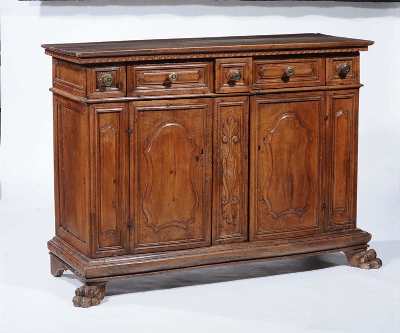 Credenza in noce, XVIII secolo  - Auction Antiques and Old Masters - Cambi Casa d'Aste