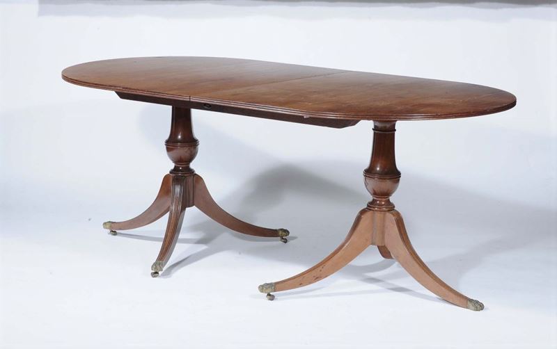Tavolo da pranzo allungabile, Inghilterra fine XIX secolo  - Auction Time Auction 3-2014 - Cambi Casa d'Aste