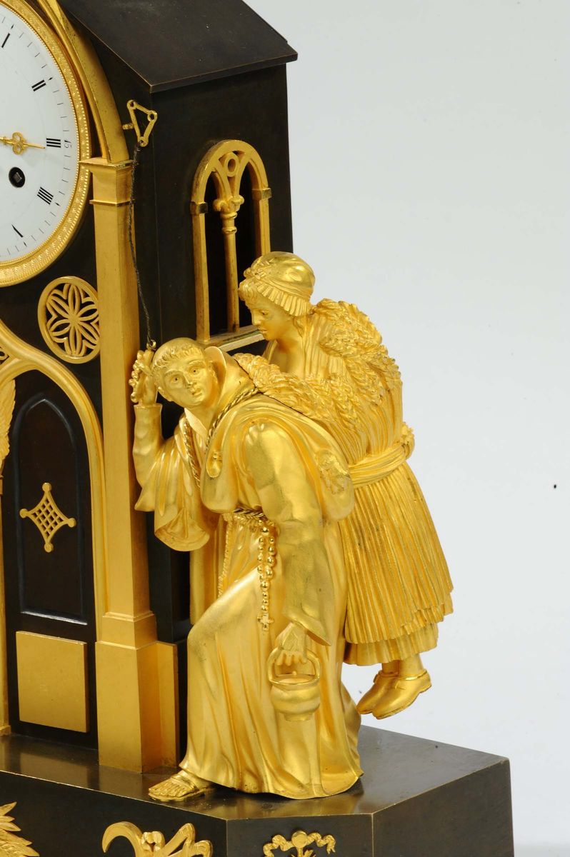 Pendola Impero in Bronzo Dorato e Patinato a Forma di Chiesa, Francia Prima Metà del XIX Secolo