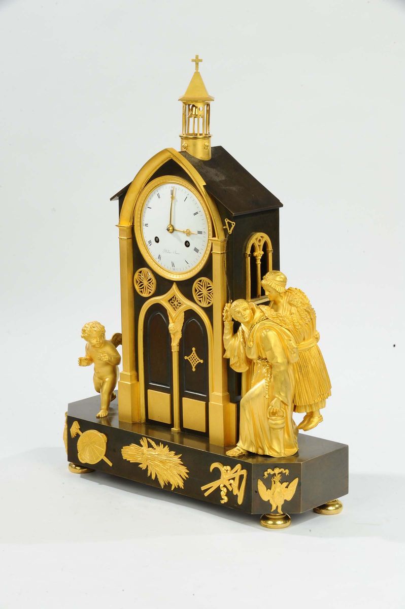 Pendola Impero in Bronzo Dorato e Patinato a Forma di Chiesa, Francia Prima Metà del XIX Secolo
