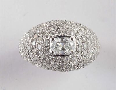Anello con Pavè di Diamanti per Ct 4 Circa