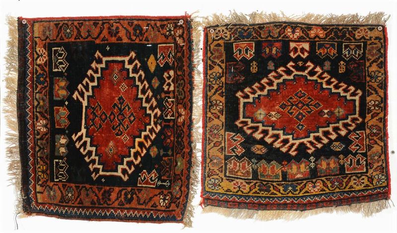 Coppia tappeti Sud-Persia Shiraz, fine XIX inizio XX secolo  - Asta Tappeti Antichi - Cambi Casa d'Aste