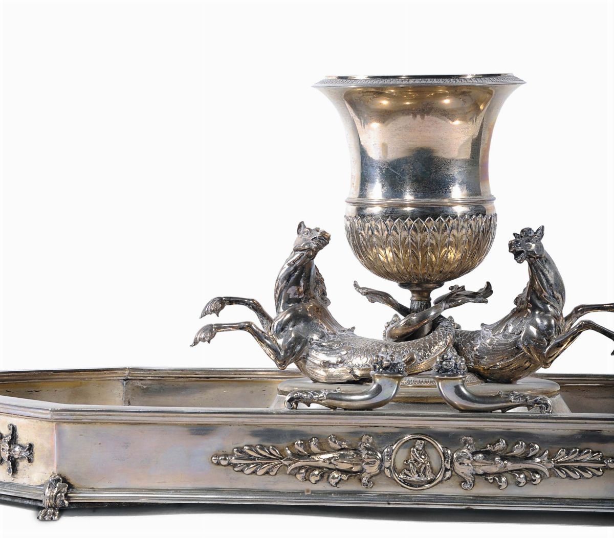 Grande Centrotavola Ottagonale in Argento, Argentiere E.messulam, Milano