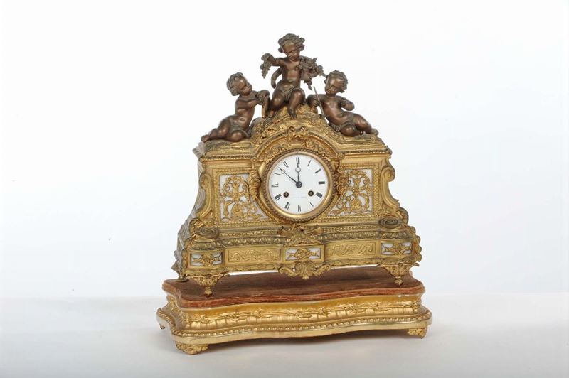 Orologio da tavolo in bronzo dorato Le Roy Paris, fine XIX secolo  - Asta Asta OnLine 01-2012 - Cambi Casa d'Aste