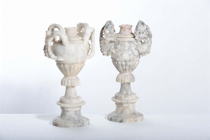 Coppia di vasi in alabastro  - Asta Antiquariato e Dipinti Antichi - Cambi Casa d'Aste