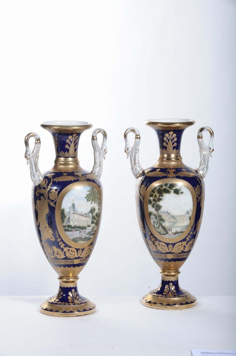 Coppia di vasi Impero fondo oro con manici a cigno, XIX secolo  - Asta Asta OnLine 05-2012 - Cambi Casa d'Aste
