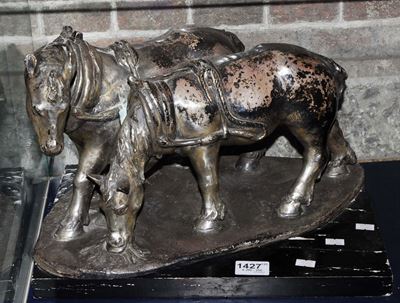 Scultura in Metallo Argentato Raffigurante Cavalli