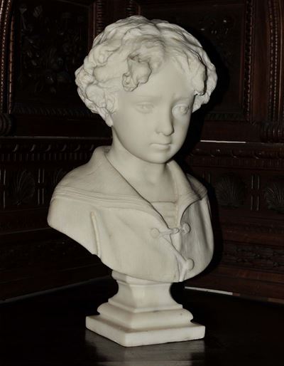 Busto di Fanciullo in Marmo Bianco
