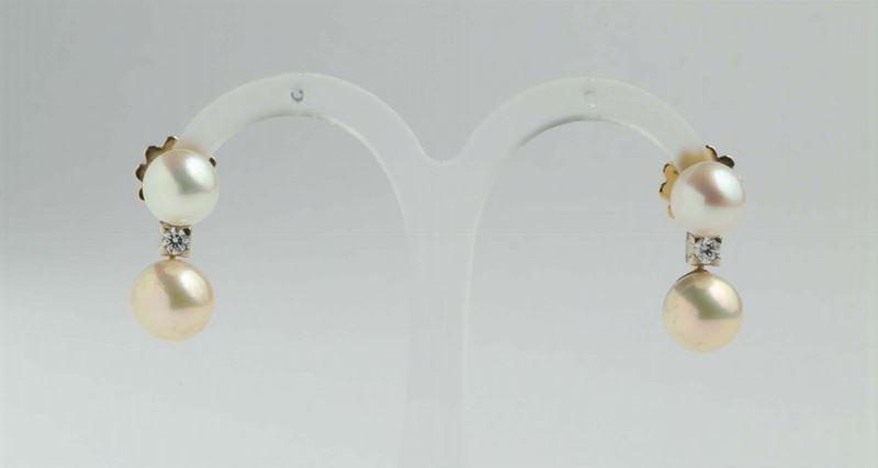 Orecchini con perle e diamanti  - Auction OnLine Auction 12-2011 - Cambi Casa d'Aste