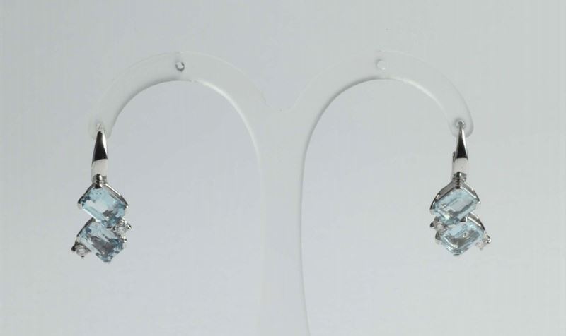 Orecchini con acquamarina e diamanti  - Auction OnLine Auction 12-2011 - Cambi Casa d'Aste
