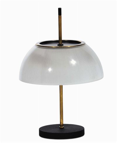 Lampada da Tavolo a Base Tonda in Ghisa