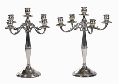 Coppia di Candelieri in Argento a Cinque Luci, Gr. 1550 Circa
