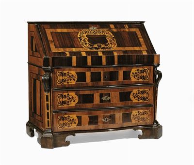 Ribalta Lastronata in Noce e Legno di Carrubo, Roma XVIII Secolo