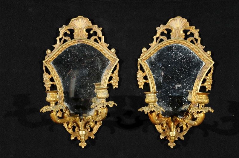 Coppia di appliques in bronzo dorato a due luci, XIX secolo  - Auction Antiques and Old Masters - Cambi Casa d'Aste
