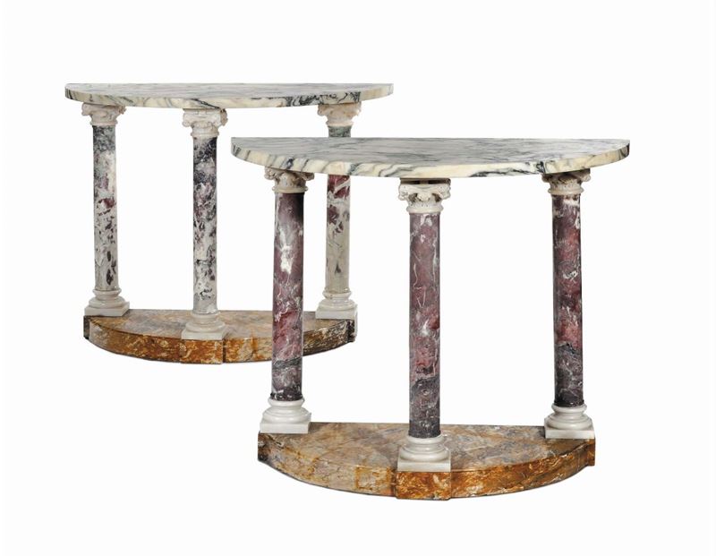Coppia di consoles in marmo a mezzaluna, XIX secolo  - Asta Antiquariato e Dipinti Antichi - Cambi Casa d'Aste