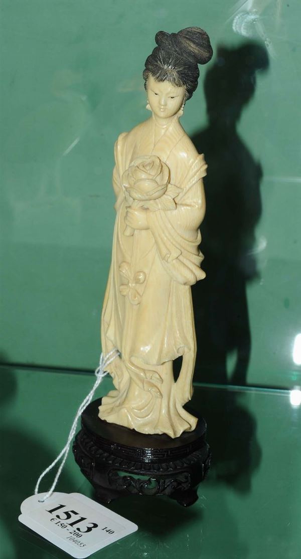Statuina giapponese in avorio