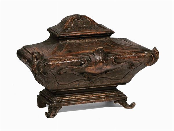 Urna in legno intagliato e laccato, Venezia XVIII secolo
