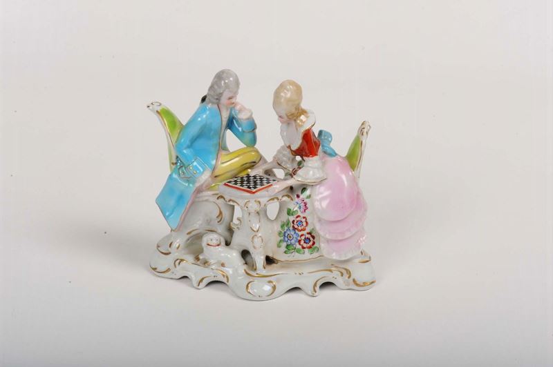 Gruppo in ceramica policroma raffigurante partita di dama, Capodimonte XIX secolo  - Asta Asta OnLine 01-2012 - Cambi Casa d'Aste