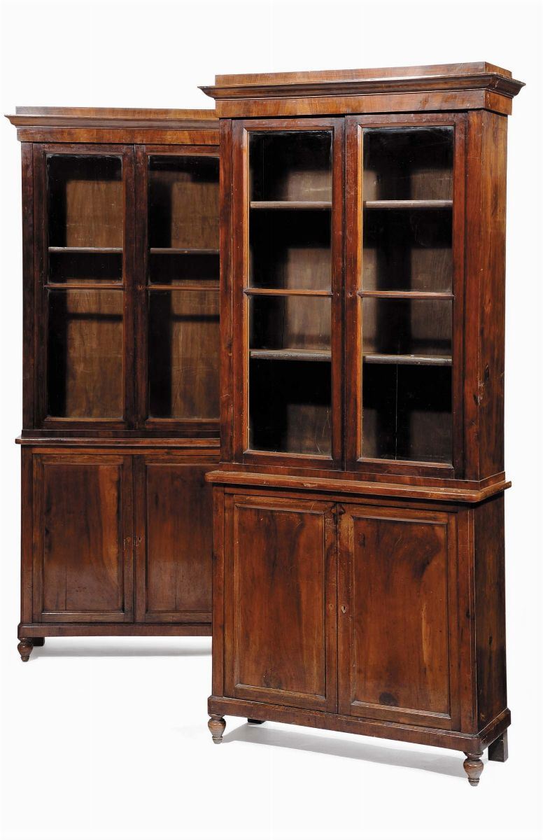 Coppia di librerie a due corpi in legno lastronato, fine XIX secolo  - Asta Antiquariato e Dipinti Antichi - Cambi Casa d'Aste