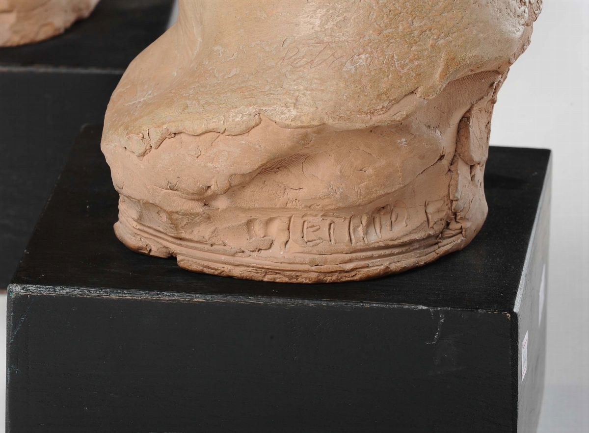 Coppia di Teste in Terracotta Raffiguranti Due Fanciulli