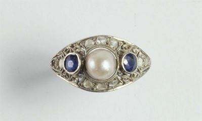 Anello con Perle, Rosette di Diamanti e Paste Vitree