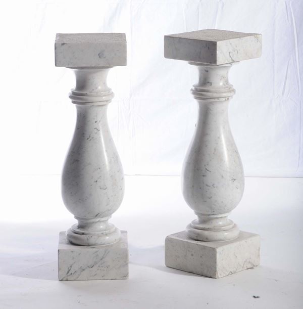 Coppia di colonne in marmo