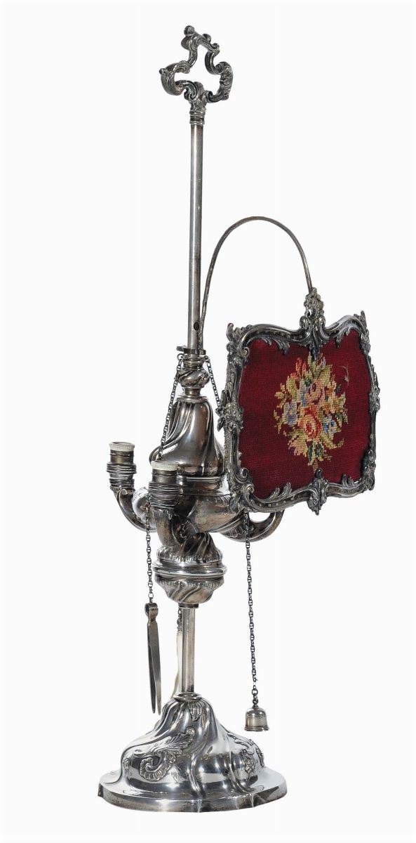 Lucerna in argento a tre luci in stile barocchetto  - Asta Antiquariato e Dipinti Antichi - Cambi Casa d'Aste
