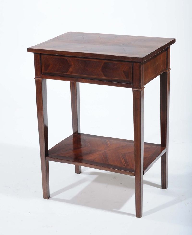 Tavolino da lavoro lastronato, XVIII secolo  - Auction OnLine Auction 07-2012 - Cambi Casa d'Aste