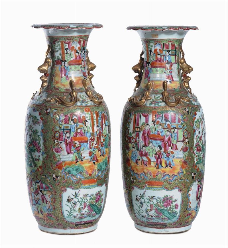 Coppia di vasi in prcellana di Canton, XIX secolo  - Asta Antiquariato e Dipinti Antichi - Cambi Casa d'Aste