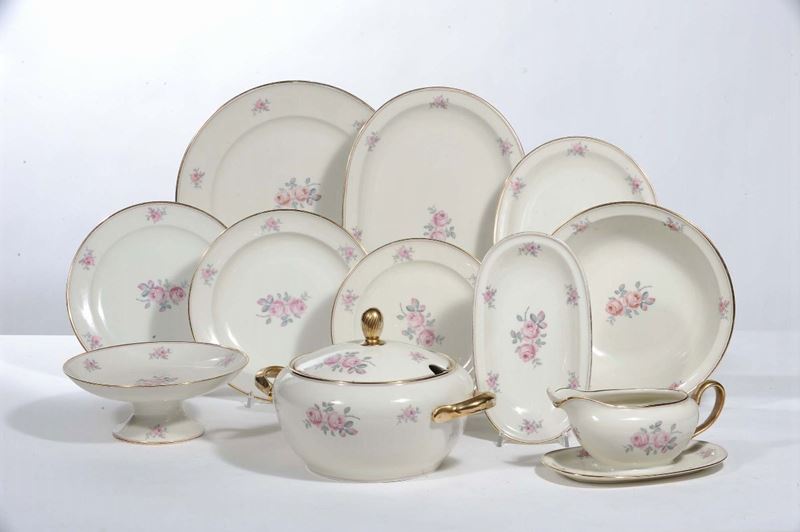 Servizio di piatti in porcellana a decoro floreale, Germania  - Auction Antiques and Old Masters - Cambi Casa d'Aste