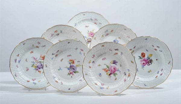 Sei piatti in porcellana di Meissen con decoro alla rosa, XIX secolo